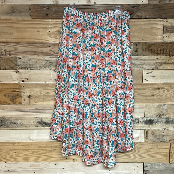 ePretty Size XL White and Pink Floral High-low Tier Lightweight Flowy Midi Skirt - Picture 9 of 9
